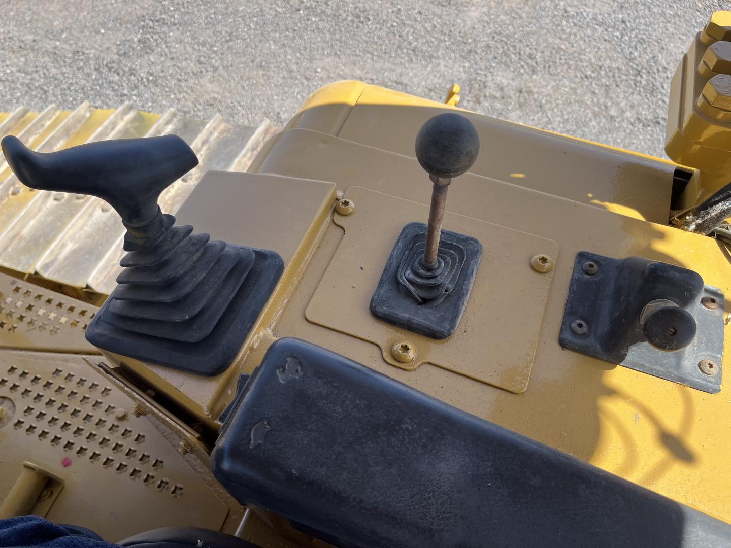 ./imagenes/INVOICE/2019/16239/TOPADOR FRONTAL D6N (30).JPG